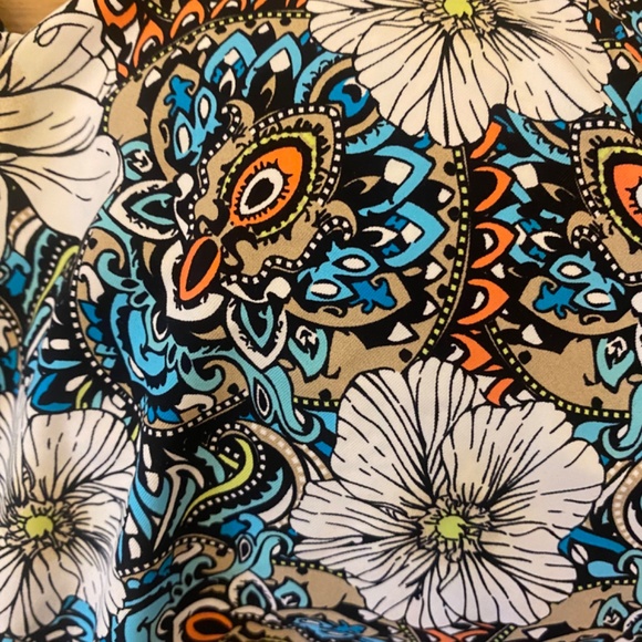 La Vie en Rose Bathing Suit Top - Picture 2 of 6